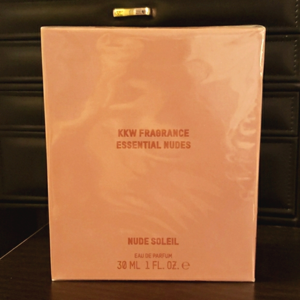 KKW Nude Soleil